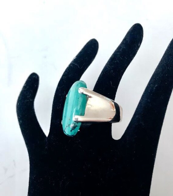 Signed 925 Silver and Turquoise Southwestern Ring - image 5