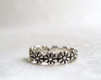 Daisy Ring, I Pick You Engraved Flower Ring, Silver Daisy Ring, Sterling Silver Rings For Women, Daisy Chain Ring Band, Silver Stacking Ring