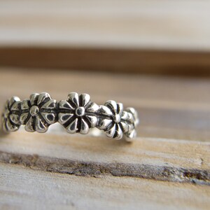 Daisy Ring, I Pick You Engraved Flower Ring, Silver Daisy Ring, Sterling Silver Rings For Women, Daisy Chain Ring Band, Silver Stacking Ring image 3