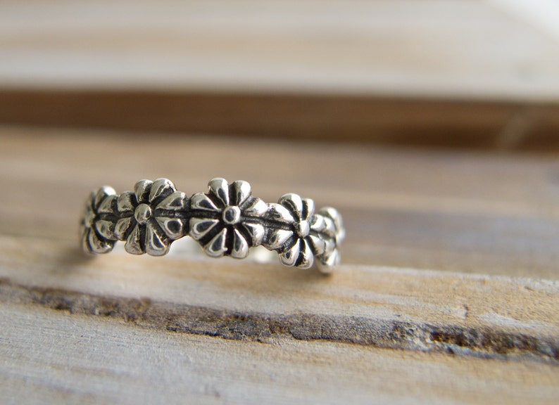 Daisy Ring, I Pick You Engraved Flower Ring, Silver Daisy Ring, Sterling Silver Rings For Women, Daisy Chain Ring Band, Silver Stacking Ring image 3