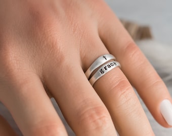 Anillo de plata de ley con el sello "Gracia" - Joyería cristiana inspiradora