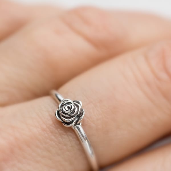 Sterling Silver Rose Ring, Dainty Rose Ring, 3D Rose Ring, Valentines Day Gift, Floral Ring, Botanical Jewelry, Romantic Gifts For Wife