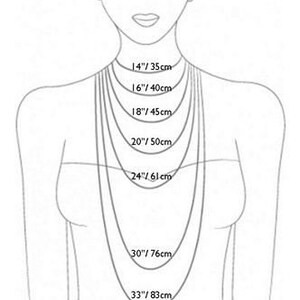 Puede incluir: Una gu&iacute;a de tallas para collares, que muestra diferentes longitudes de 14 pulgadas a 33 pulgadas. Cada longitud est&aacute; etiquetada en pulgadas y cent&iacute;metros.