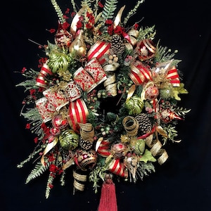 Luxury lighted Red Gold Christmas Wreath,Elegant Christmas Swags,luxury wreaths,elegant Christmas door  wreath,elegant Christmas Decor