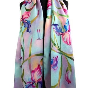 Seidensatinschal, handbemalte Schwertlilien, Jugendstil, 178 cm/43 cm Blumen, Seidenschal für sie, Batik, handgefertigtes Geschenk.