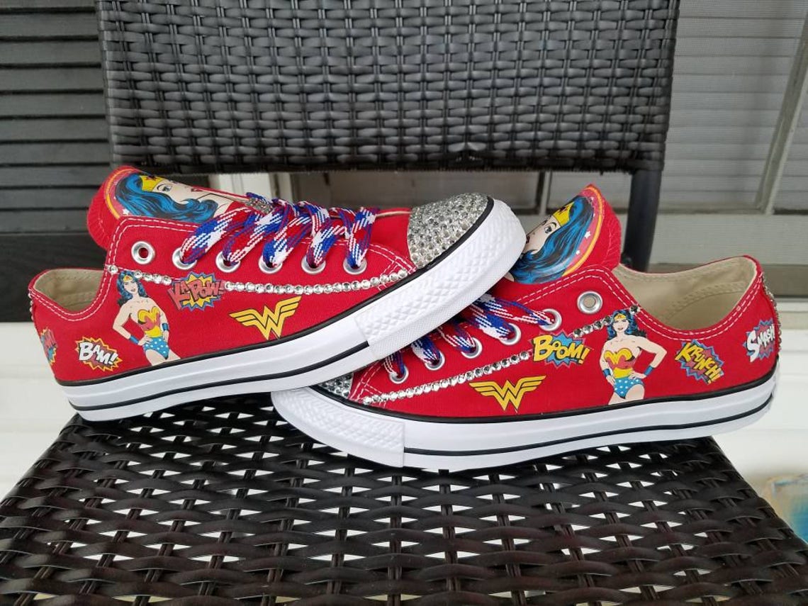 wonder woman converse amazon