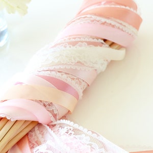 50 Baguettes Ruban Mariage Avec Cloches - Tige Bois 50 Cm, Serpentin 60 M, Pour Fêtes Et Célébrations (jeu De Ruban) - 8