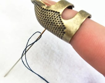 Retro Thimble Ring Finger Protector Antique Sewing Thimble DIY Needlework Tool