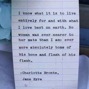 Charlotte Bronte, Jane Eyre cita a mano escrito en la tarjeta de fecha de vencimiento de la biblioteca- Sé lo que es