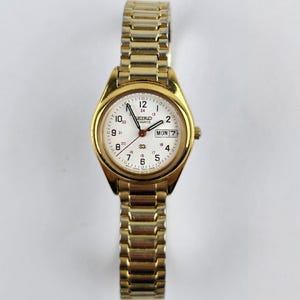 Seiko Sq Quartz Day Date - Etsy display picture 3