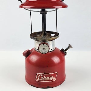 Vintage Coleman Modell 200a rote Laterne Datiert 7/71 Missing Globe Ungetestet