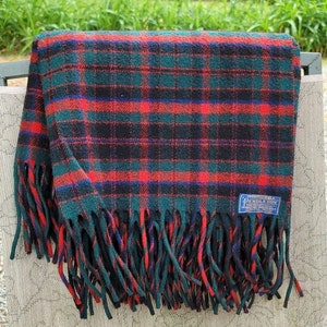 Vintage Pendleton Robe in a Bag Stadium Wool Blanket Red Green Plaid w/ cushion