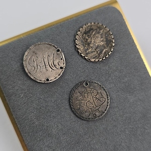 Kavel van 3 Amerikaanse zilveren dubbeltjes liefdesmunt geëtst zittende vrijheid 1874 1887 1924 kunstmunt
