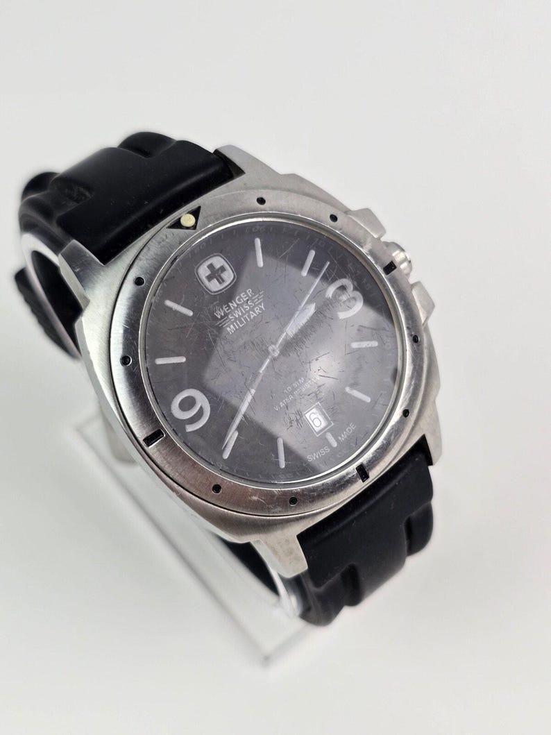 Wenger Swiss Military Watch Men 45mm quartz 79365 Black Rubber Strap Working image 2