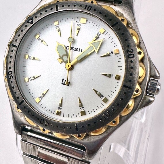 Fossil Stainless Steel Watch with White Dial needs batteries Fossil | Accessories | Fossil Silver Watch Needs New Battery  main image 2