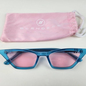 Damen Blenders Stella Sonnenbrille Katzenauge Blau w / Pink Rose Linsen & Fall Bild 1