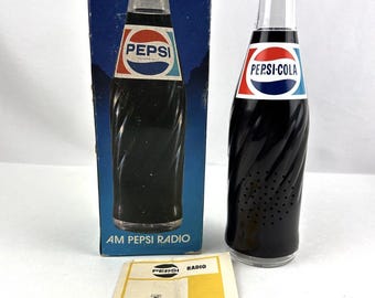 VTG Kunststoff Pepsi Cola Flasche Neuheit Transistor AM Radio Hong Kong Radio spielt