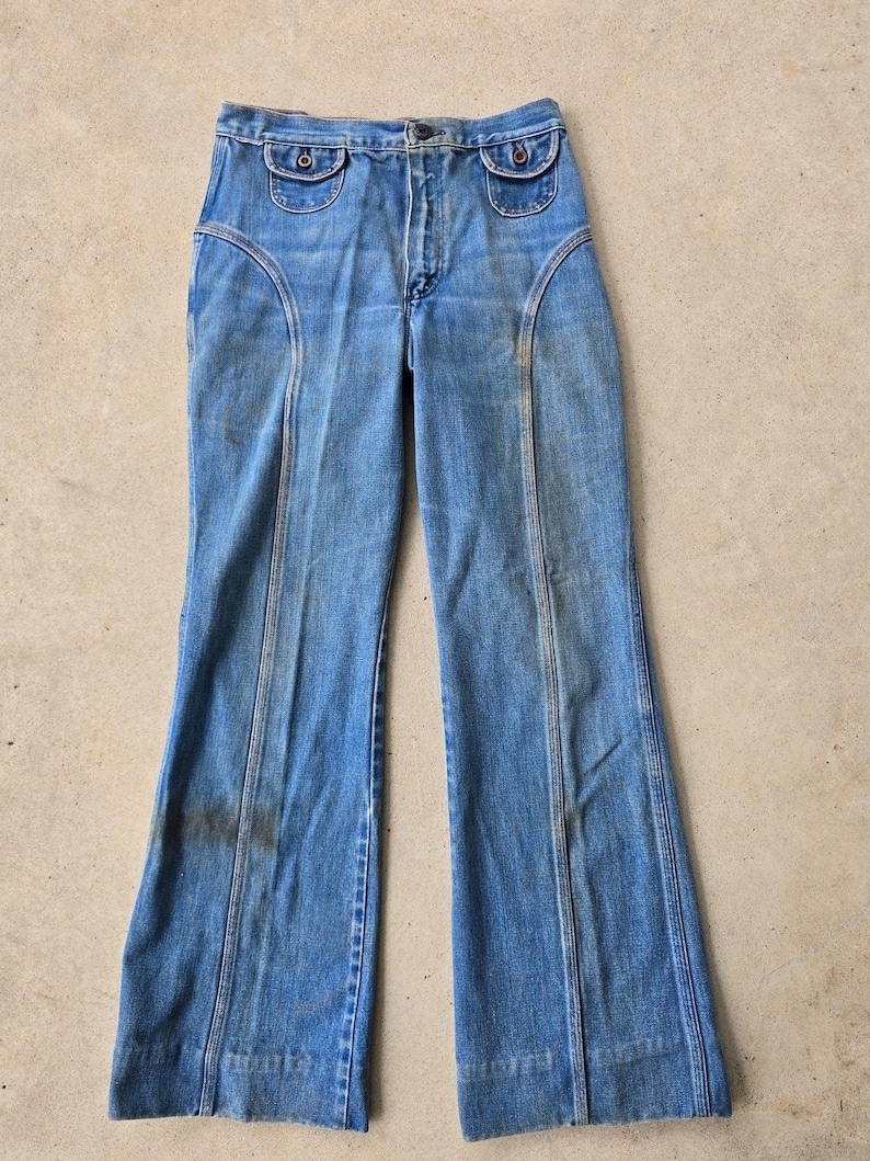 Pantalones vaqueros Wrangler Saddle Back de mezclilla acampanada de los años 70, talla 13/14, cremallera Talon. imagen 1
