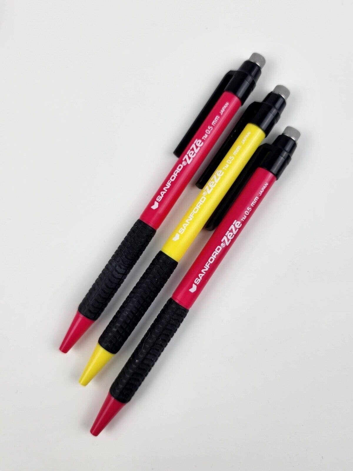 Prismacolor Design Multi-pack Art Erasers by Sanford. Includes