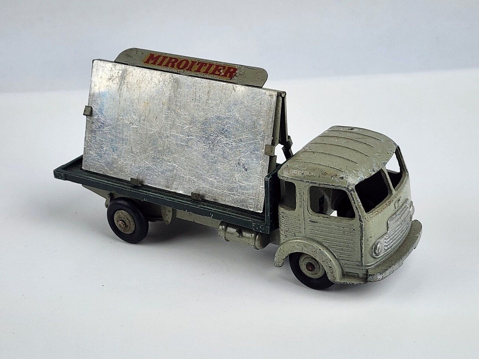 DINKY TOYS FRANCE - 588 - mint レア DINKY TOYS FRANCE - 588 - mint レア DINKY TOYS FRANCE - 588 - mint