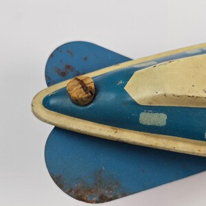 Submarino vintage Wolverine Toys, hojalata, litografía, llave de cuerda, accesorio de trabajo, azul imagen 4