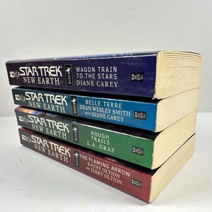 Lot of 4 Star Trek New Earth books Vol. #1-4 of 6 all year 2000 NEW