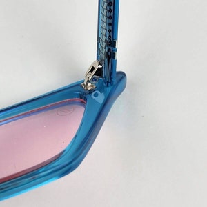 Damen Blenders Stella Sonnenbrille Katzenauge Blau w / Pink Rose Linsen & Fall Bild 3