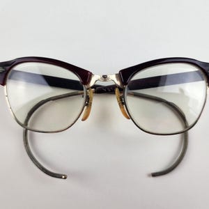 Vintage Dark Red Cat eye Shuron Artcraft eyeglasses Gold Tone 6 1/4