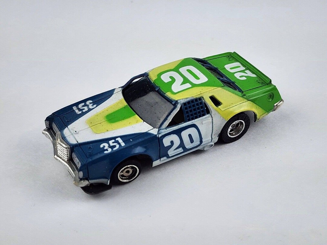 ナスカ・カー・エレクトロニクス　CDR ３枚 Aurora AFX Slot Car Stocker T-bird #20 Tri-color Combo 351 Nice