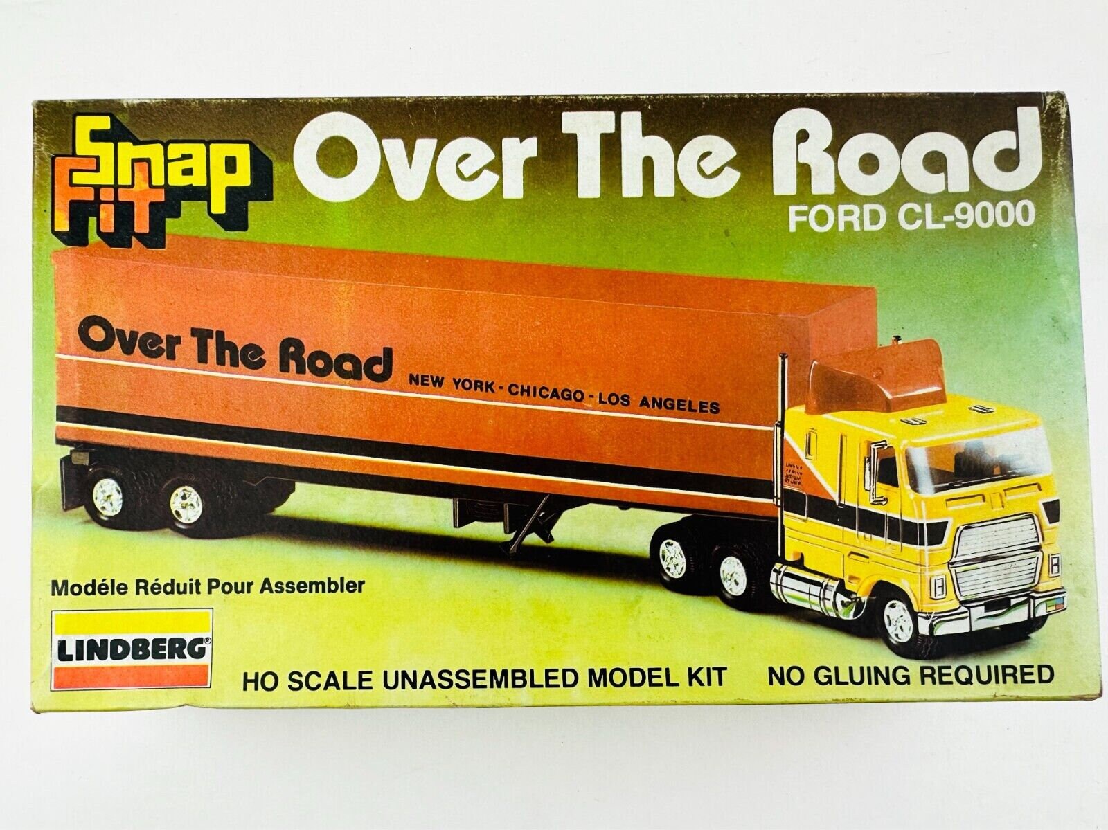 Snap Fit Over the Road Ford CL-9000 Sleeper Lindberg HO Scale Model Kit ...