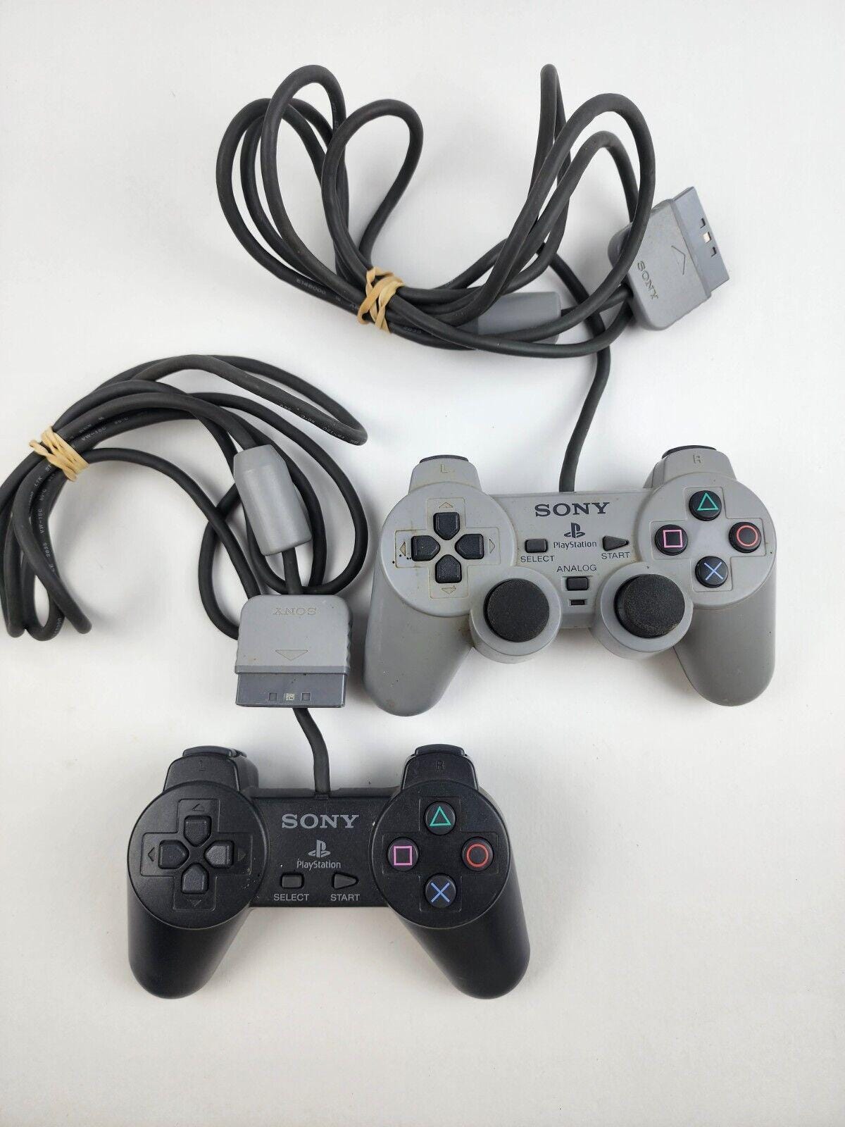 ソニーPlayStation DUAL SHOCK Sony PlayStation DUALSHOCK Wired Controller | GameStop