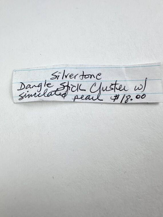 Silvertone Dangle Stick Cluster w/Simulated Pearl… - image 5