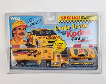 Tyco HO Slot Car Twin Pack Ernie Irvan Kodak Racing Team Truck and Car