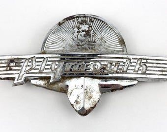 Vintage 1930-40s Plymouth Sailing Ship Trunk Emblem 8x4.75" Fair Condition