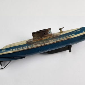 Submarino vintage Wolverine Toys, hojalata, litografía, llave de cuerda, accesorio de trabajo, azul imagen 3