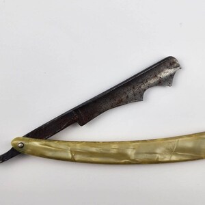 Vintage Case Brand Case's Ace Straight Razor, Chipped Blade Clean ...