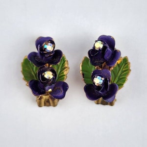 Vintage Gold Tone Enamel Purple Flower Rhinestone Earrings Austria lilac