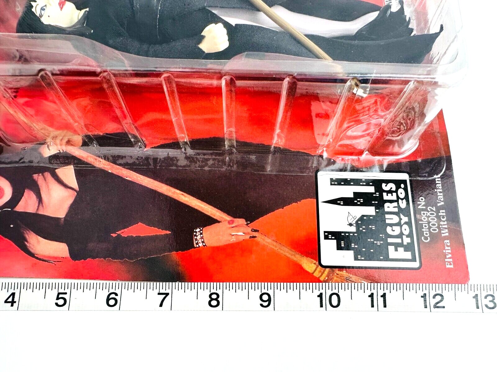 ELVIRA/フィギュアキット NECA Elvira, Mistress of the Dark Clothed 8