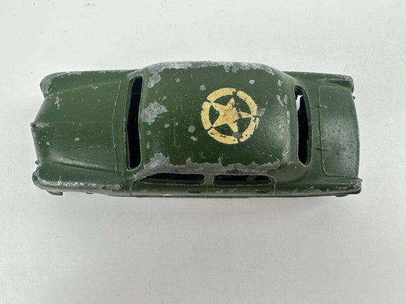 Dinky-Toys-675-Army-Staff-Car-