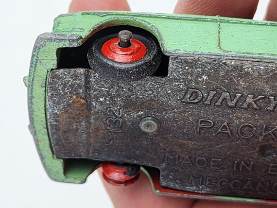 ミニカー DINKY No.190 MONTEVERDI Lot 2137 - Dinky Monteverdi 375L No 190, Corvette