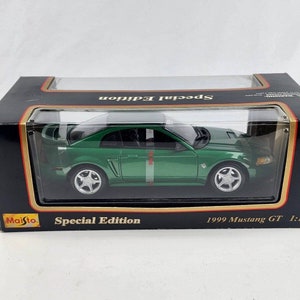 1999 Ford Maisto 1999 Mustang Gt Maisto 1/18 1999 Ford Mustang GT