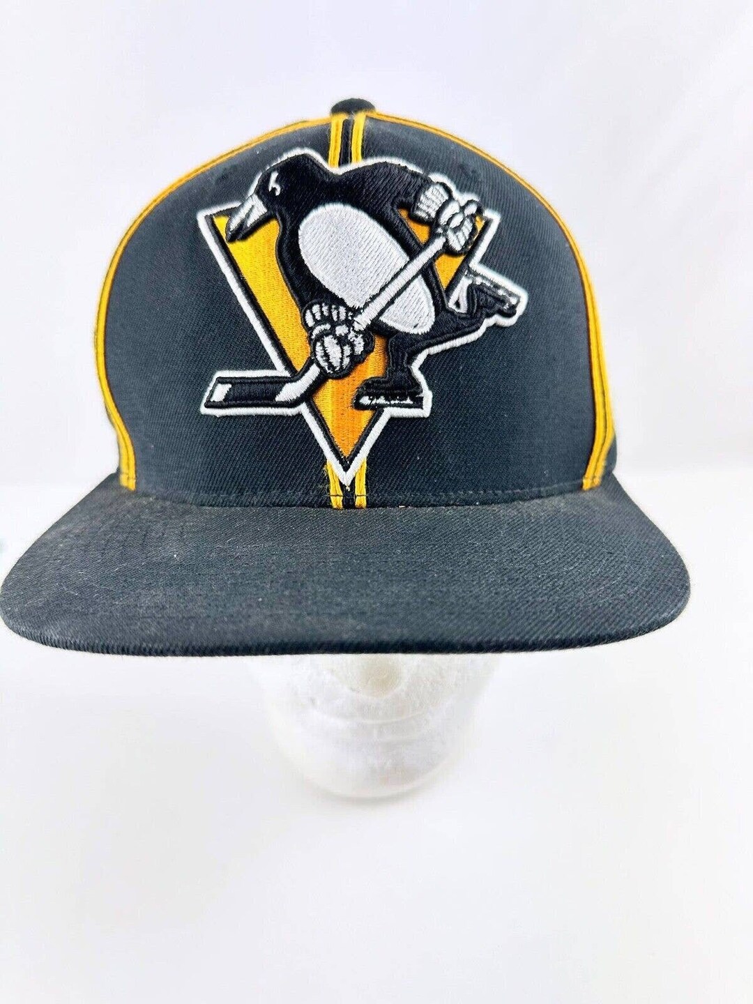 splash vintage penguins hat