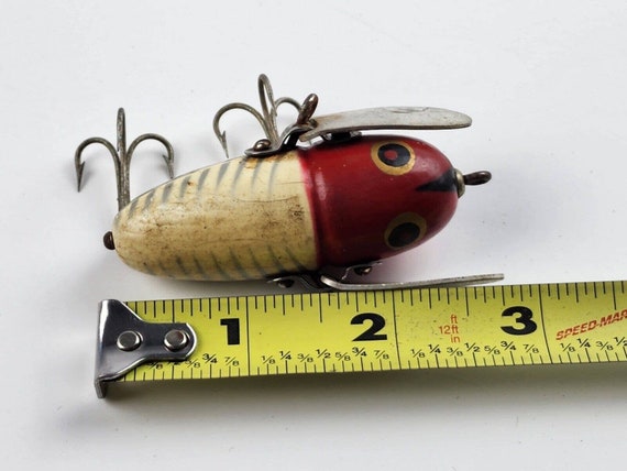 Vintage Heddon Crazy Crawler White Red Fishing Lure Wooden Bug Good  Condition -  Israel