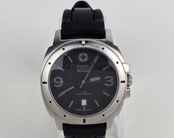 Wenger Swiss Military Watch Men 45mm quartz 79365 Black Rubber Strap Working