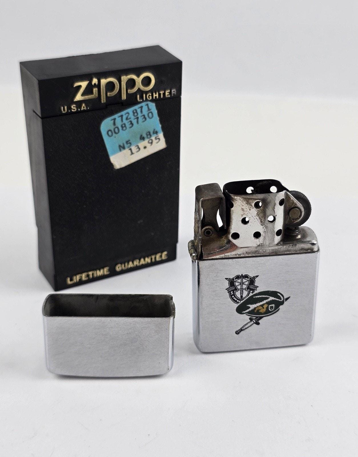 1976 Zippo Lighter US Army Special Forces Green Beret -lid Needs 