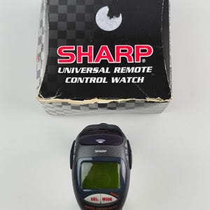 Vintage Sharp SHP2076 Universal Remote Control Quartz Digital Wrist Watch w/box