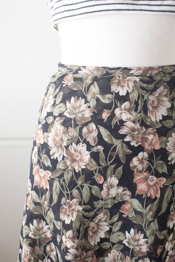 Boho Chic Floral Print Soft Grunge 90s Mini Skirt… - image 5