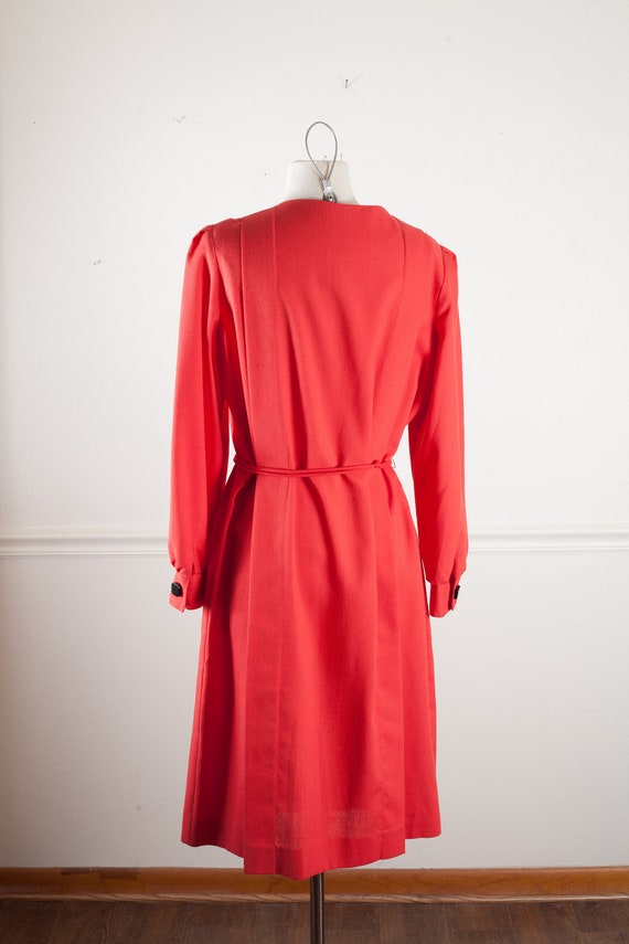 Minimalist 80s Does 60s Dress, Simple Basic Red D… - image 9
