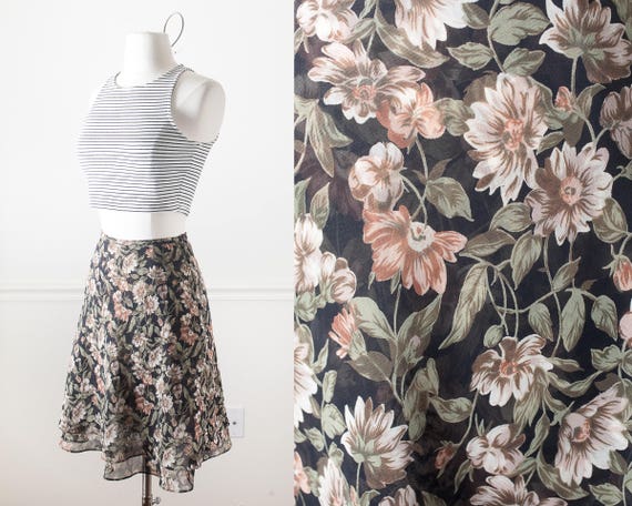 Boho Chic Floral Print Soft Grunge 90s Mini Skirt… - image 1