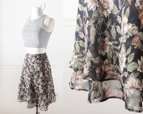 Boho Chic Floral Print Soft Grunge 90s Mini Skirt… - image 2